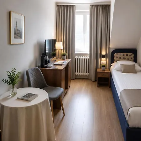 Ξενοδοχείο Zlaty Sloup 3*