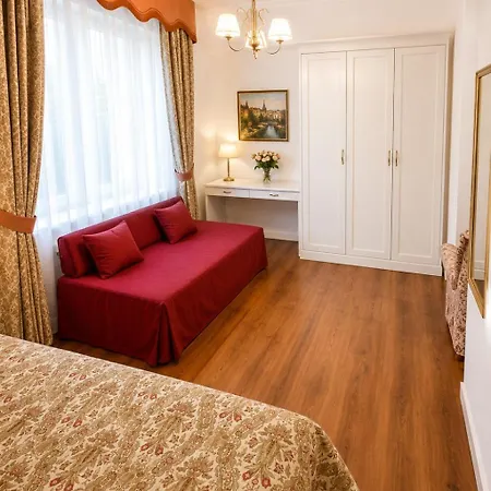 Zlaty Sloup Κάρλοβι Βάρι