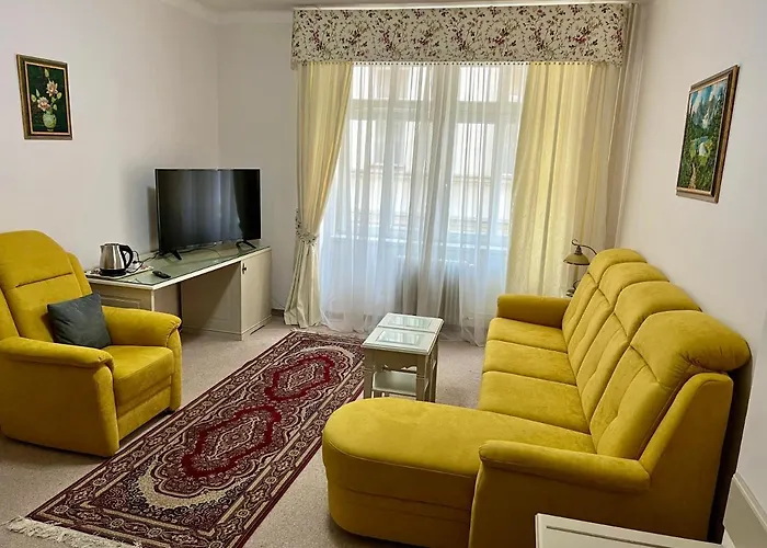 Zlaty Sloup מלון 3*